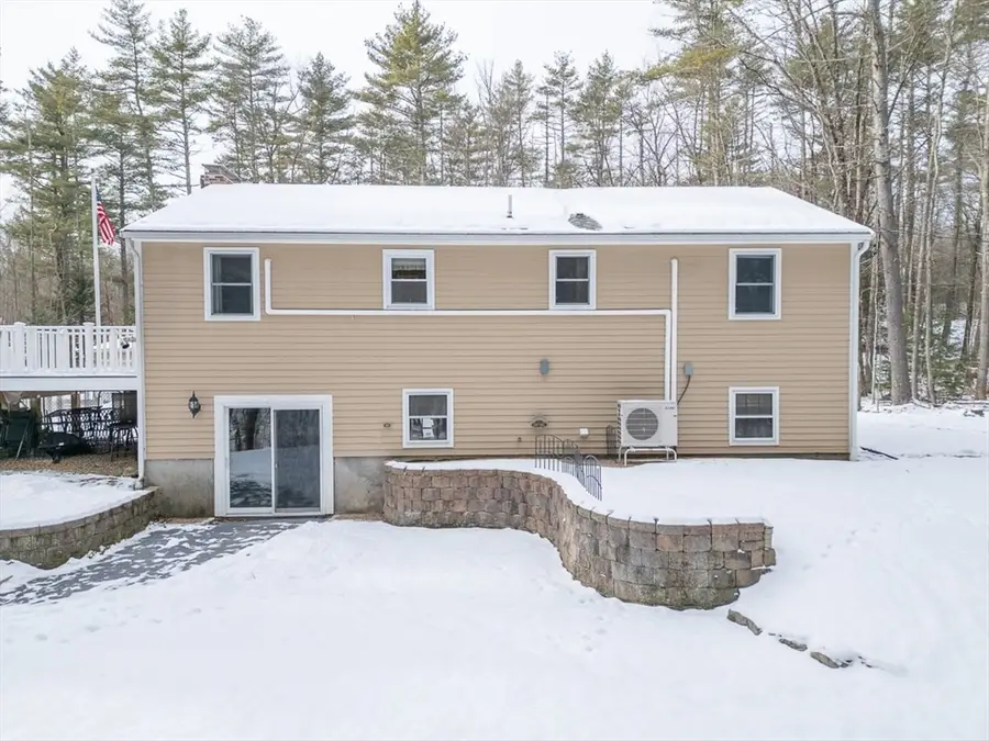 102 Wheeler St, Pepperell, MA 01463 - Image #2