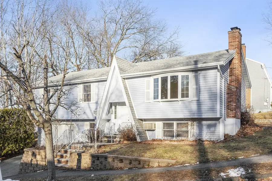 27 Donnelly Dr, Lynn, MA 01904 - Image #3