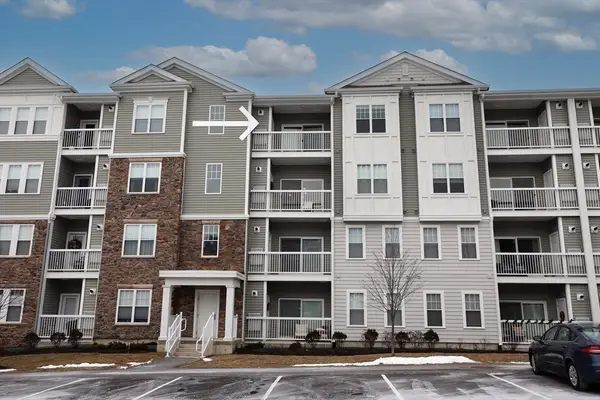 250 Martin's Landing #402, North Reading, MA 01864