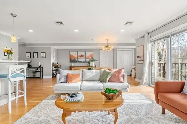 4 Forge Pond #D, Canton, MA 02021