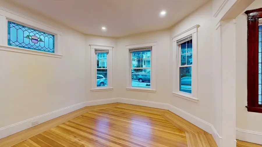 147 Langdon Ave #A, Watertown, MA 02472 - Image #3