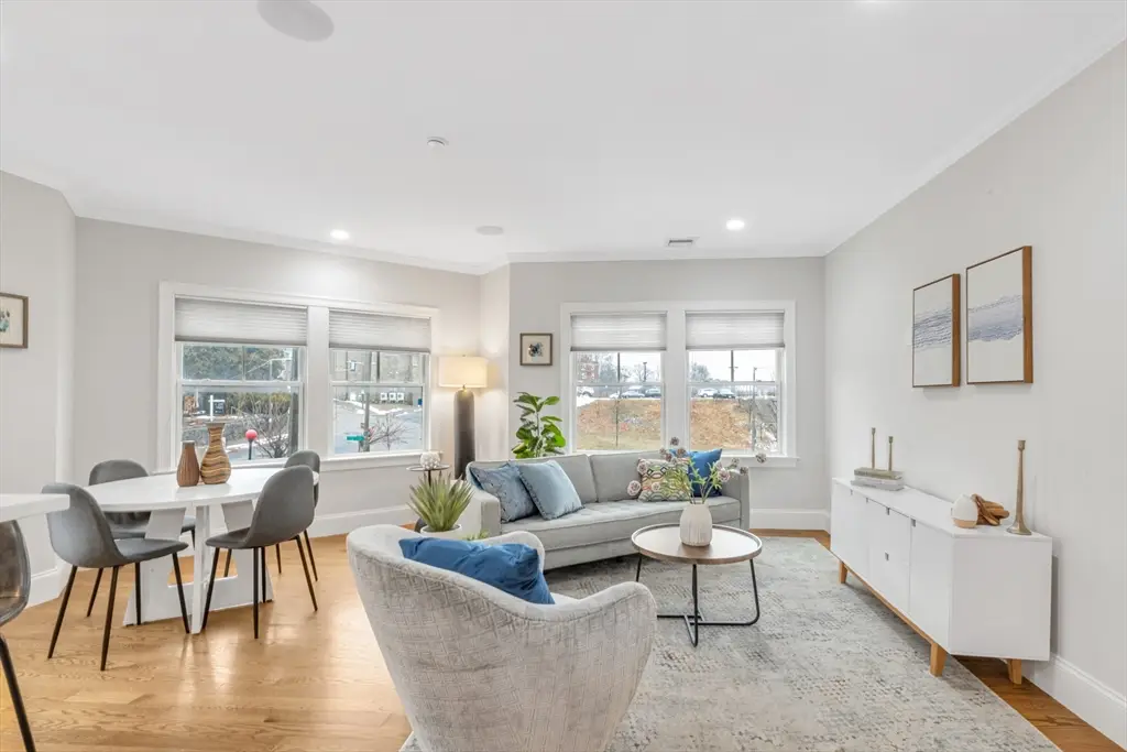 18 Robert Street #Unit 4, Boston, MA 02131 - Image #1