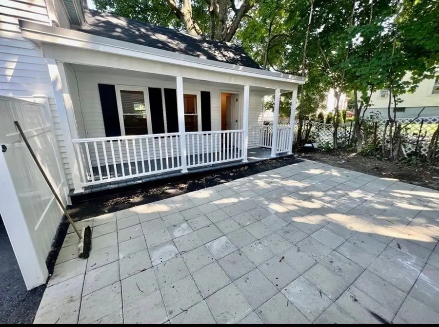 25 Pearl St, Clinton, MA 01510 - Image #2
