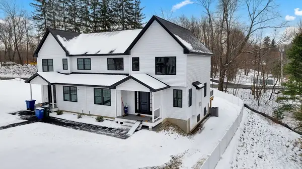 711 Massachusetts Ave #4, Lunenburg, MA 01462