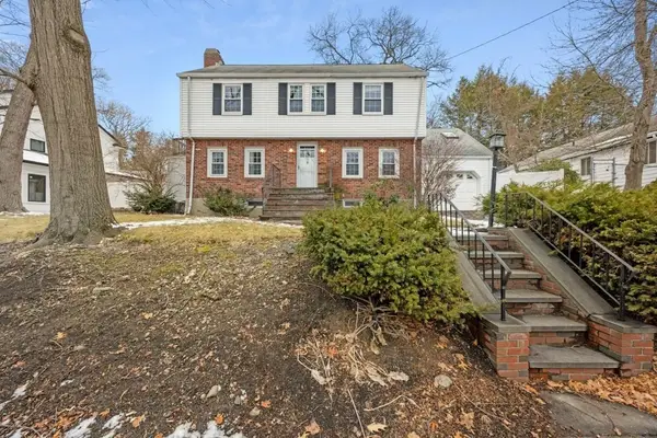 66 Brookline St, Newton, MA 02467