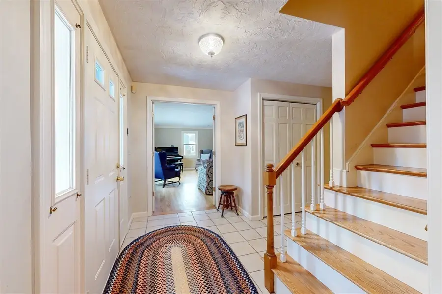 3 Copperwood Rd, Medfield, MA 02052 - Image #3