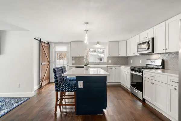 4 Leisure Lane, Wareham, MA 02538