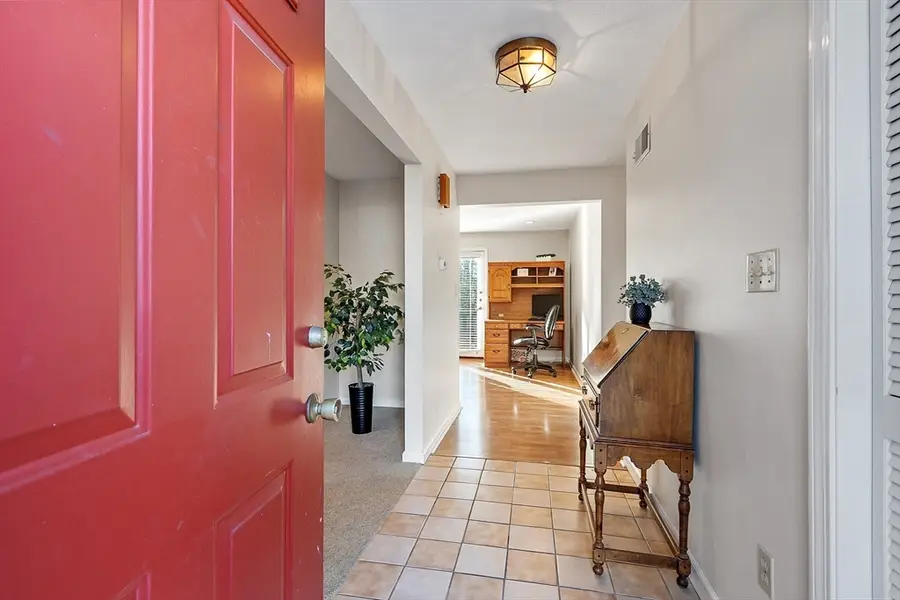 26 Fairway Cir #26, Natick, MA 01760 - Image #2