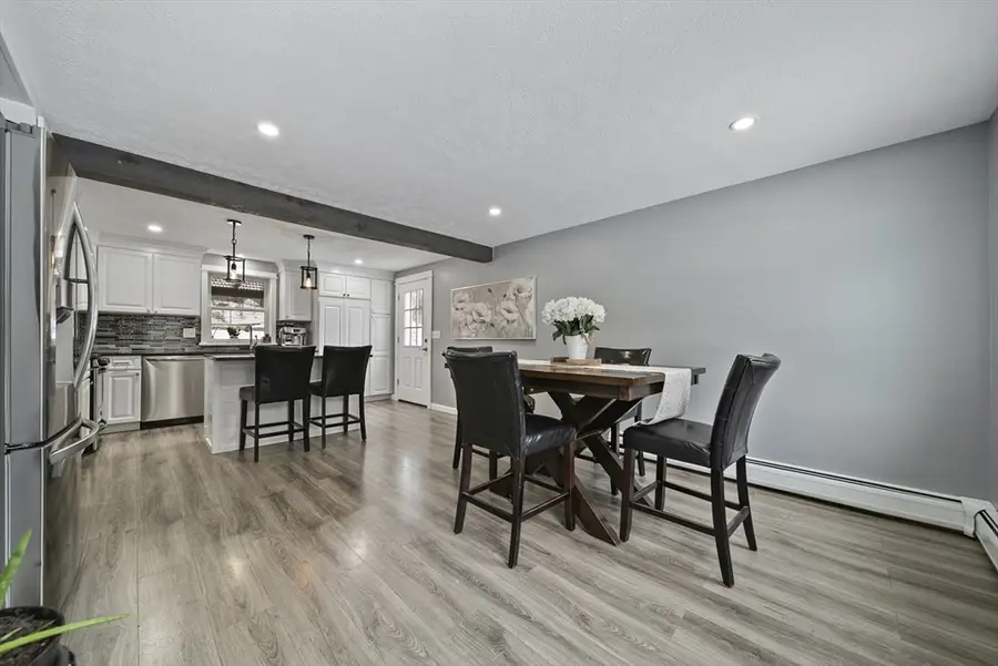 19 Pioneer Dr, Nashua, NH 03062 - Image #2