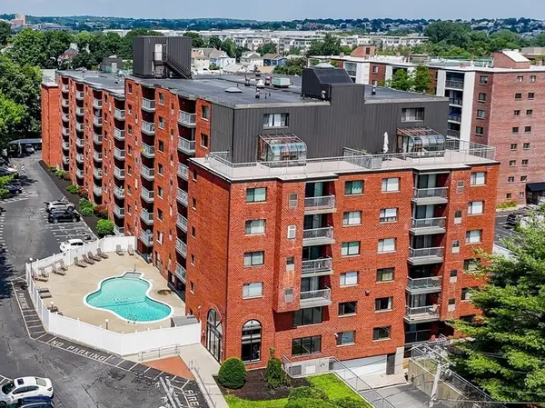 8 9th #513, Medford, MA 02155