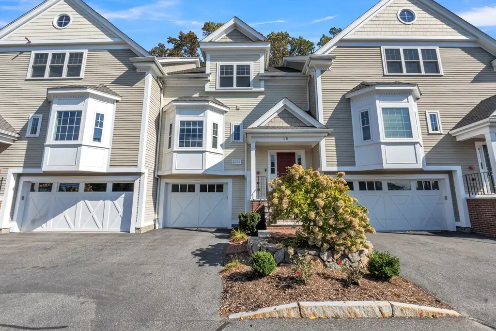12 Murray Ave #18, Burlington, MA 01803 - Image #1