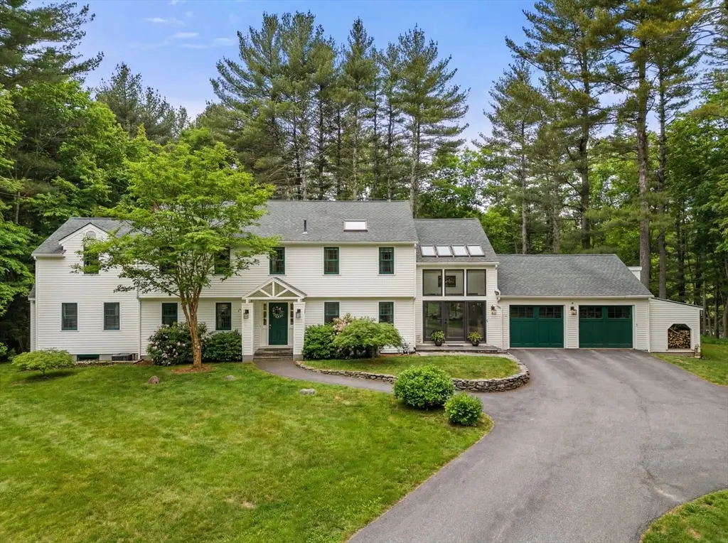 56 Isaac Davis Rd, Concord, MA 01742 - Image #1