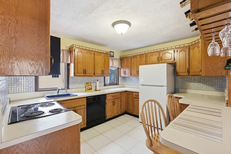 55 Silver St, Randolph, MA 02368 - Image #3