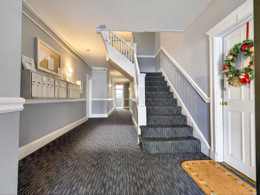 12 Ransom St #7, Boston, MA 02135 - Image #2