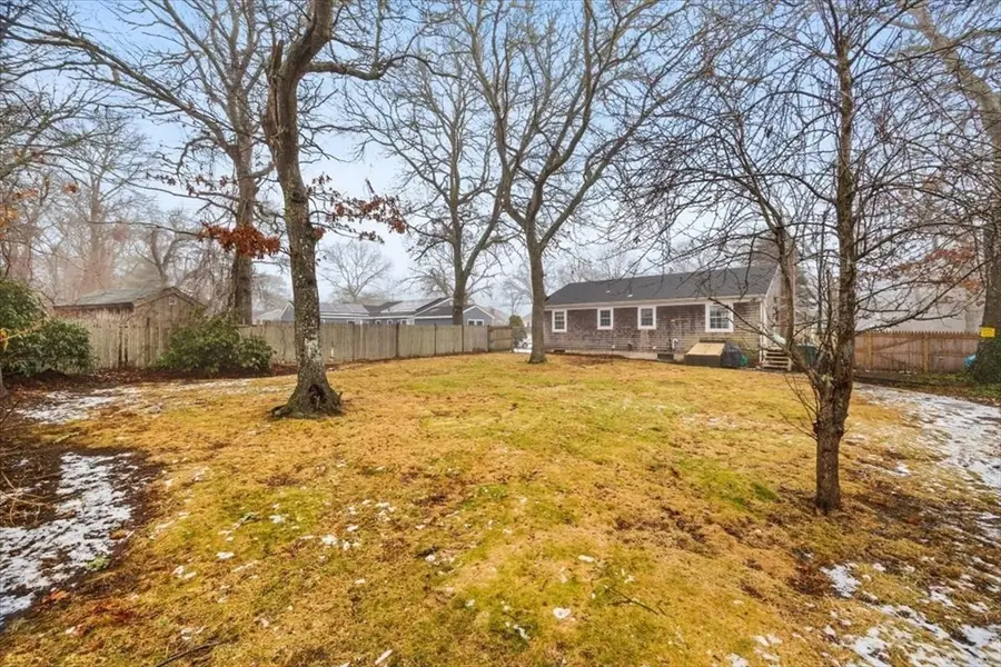 281 Megan Rd, Hyannis, MA 02601 - Image #2