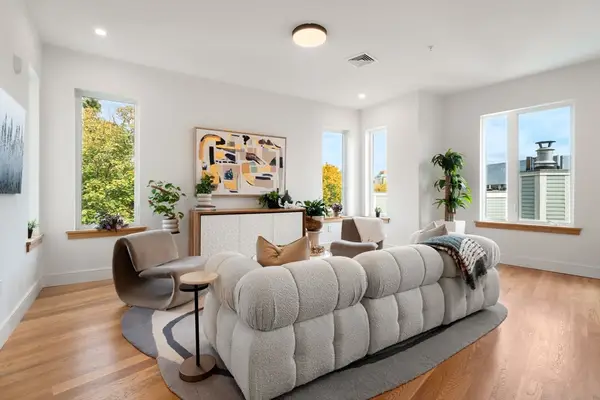 58 Kent #404, Brookline, MA 02445