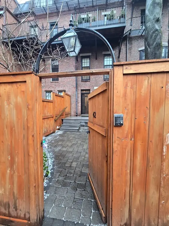 42 Clarendon Street #1, Boston, MA 02116