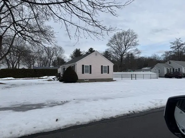 35 Loring Ln, Westfield, MA 01085