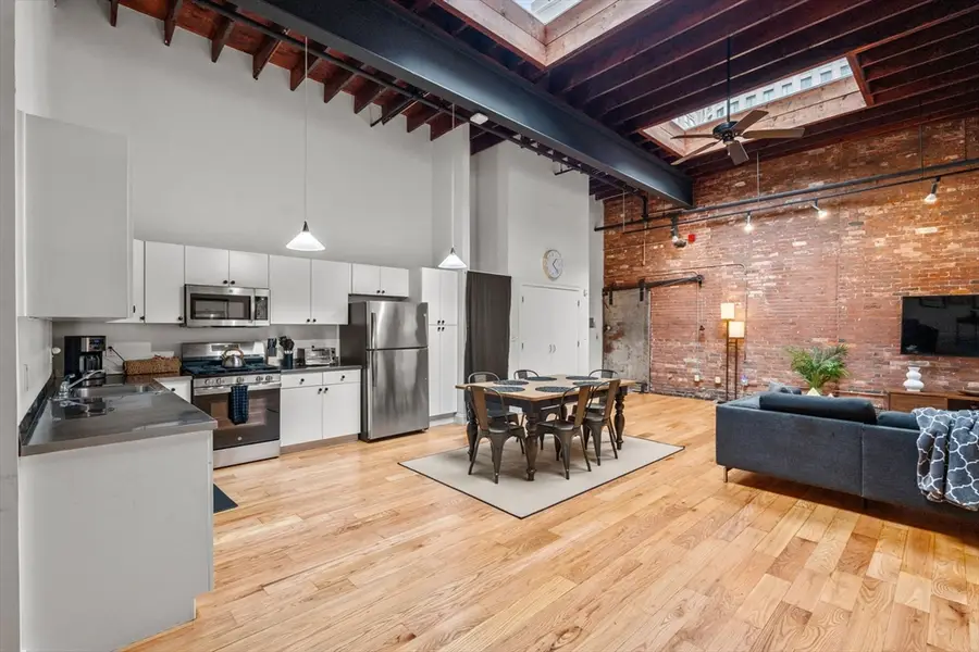19 Stanhope St #3B, Boston, MA 02116 - Image #3