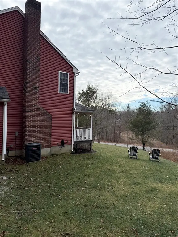 74 Fairview Park Road, Sturbridge, MA 01566 - Image #2