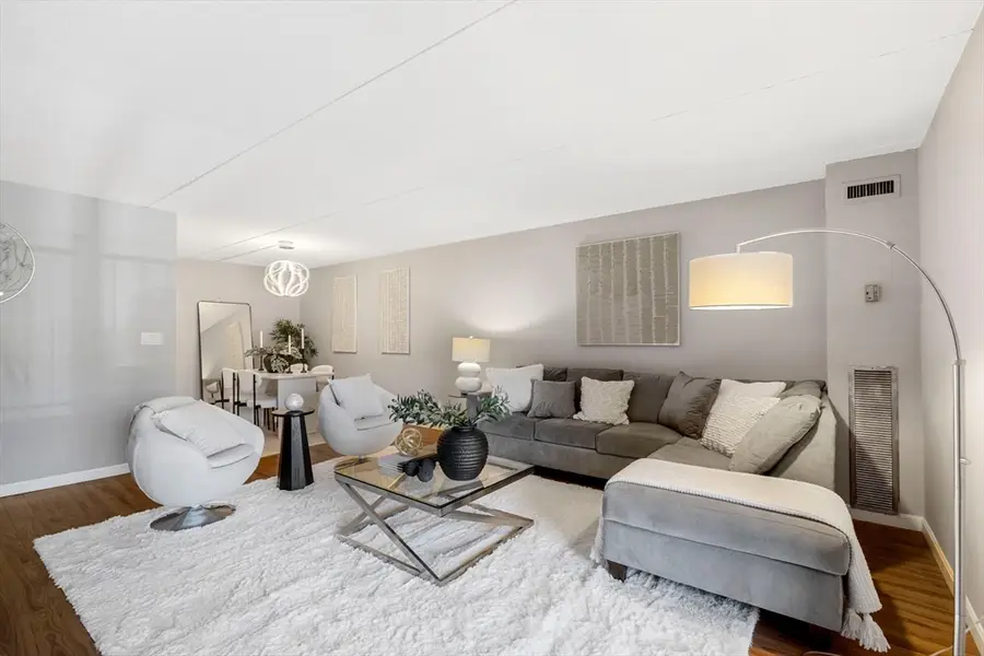 50-56 Broadlawn Park #221, Chestnut Hill, MA 02467 - Image #2