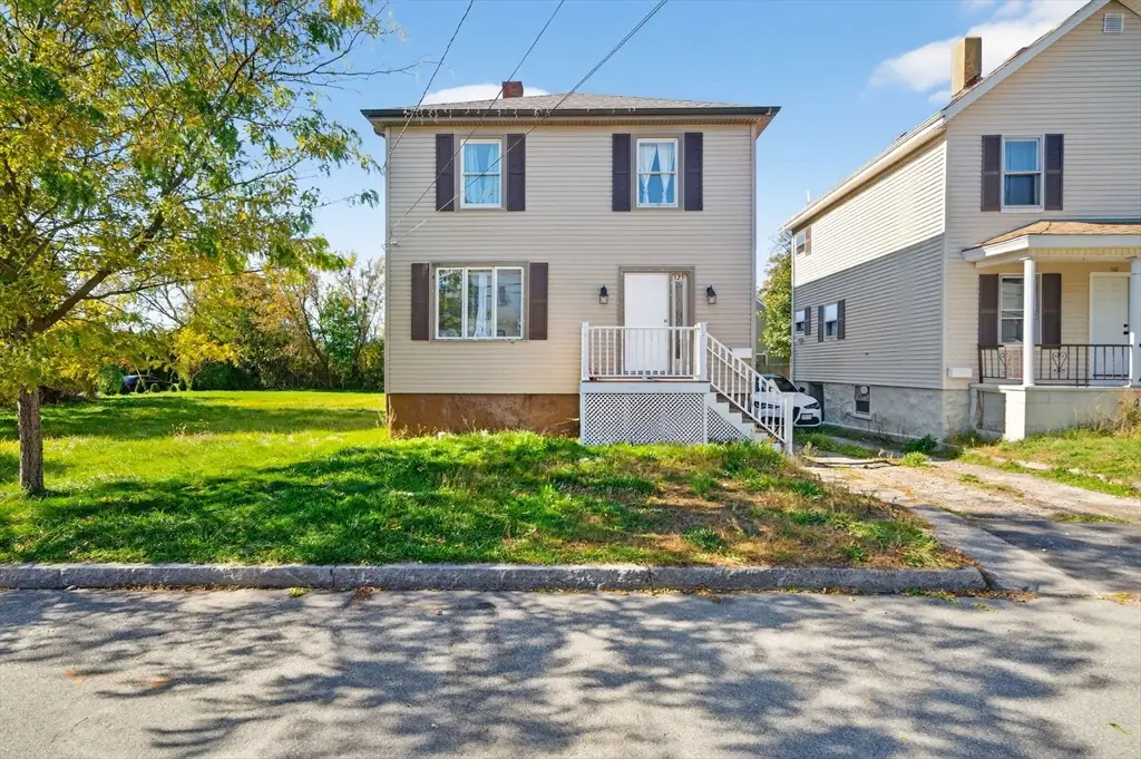 125 Carl St, Fall River, MA 02721 - Image #1