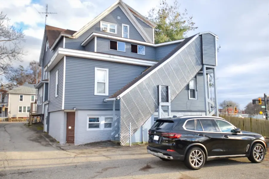 26 Belcher St, Chicopee, MA 01020 - Image #3