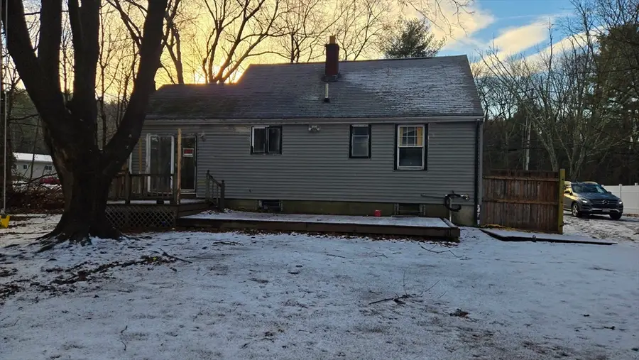 122 York St, Stoughton, MA 02072 - Image #2