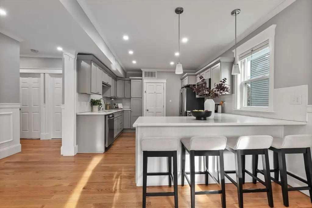 52 Lithgow St #2, Boston, MA 02124 - Image #1