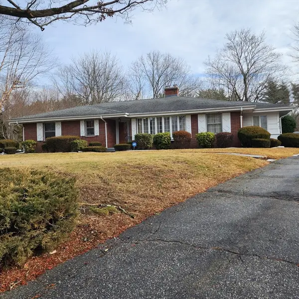 183 Lebanon Hill Rd, Southbridge, MA 01550