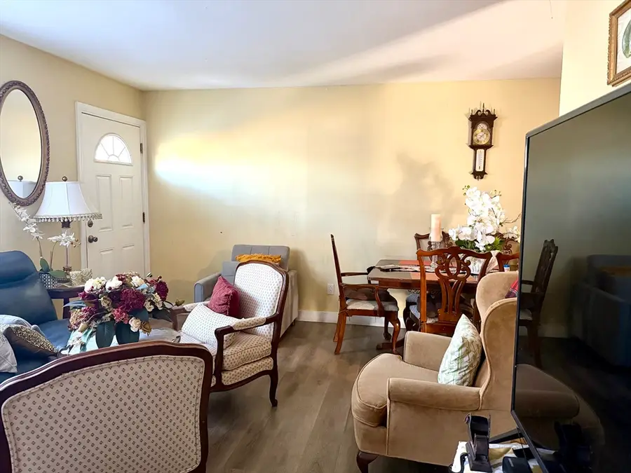 10-12 Hiramar Rd, Hyannis, MA 02601 - Image #3