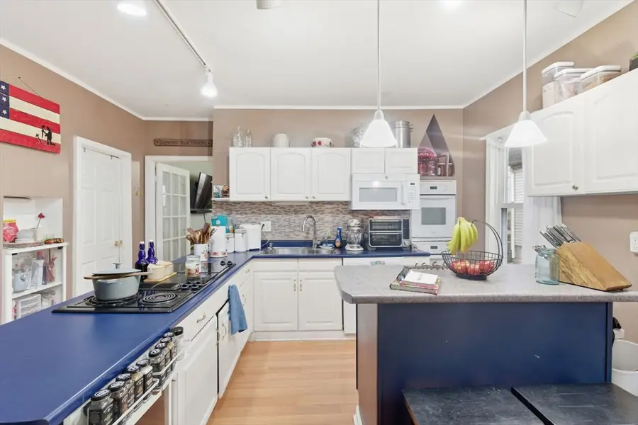 21 Salisbury St, New Bedford, MA 02744 - Image #3