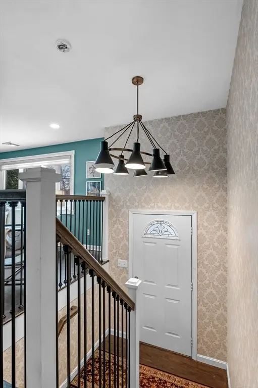 54 Methuen Rd, Dracut, MA 01826 - Image #2