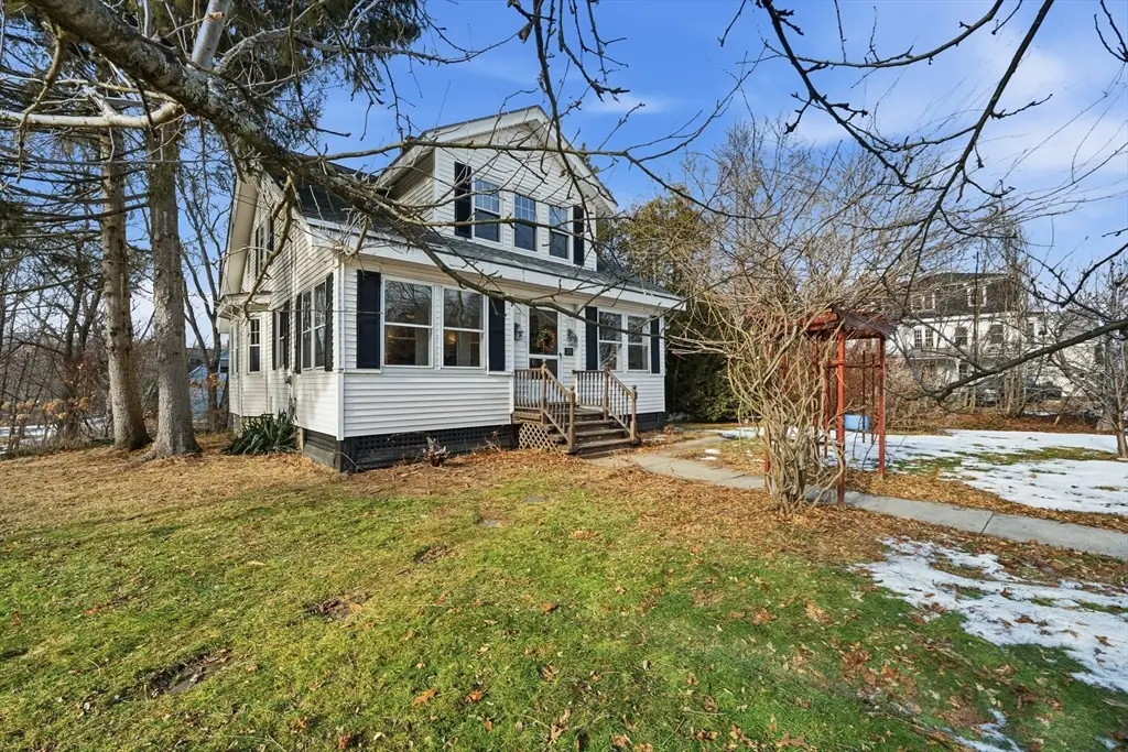 21 High St, Pepperell, MA 01463 - Image #1