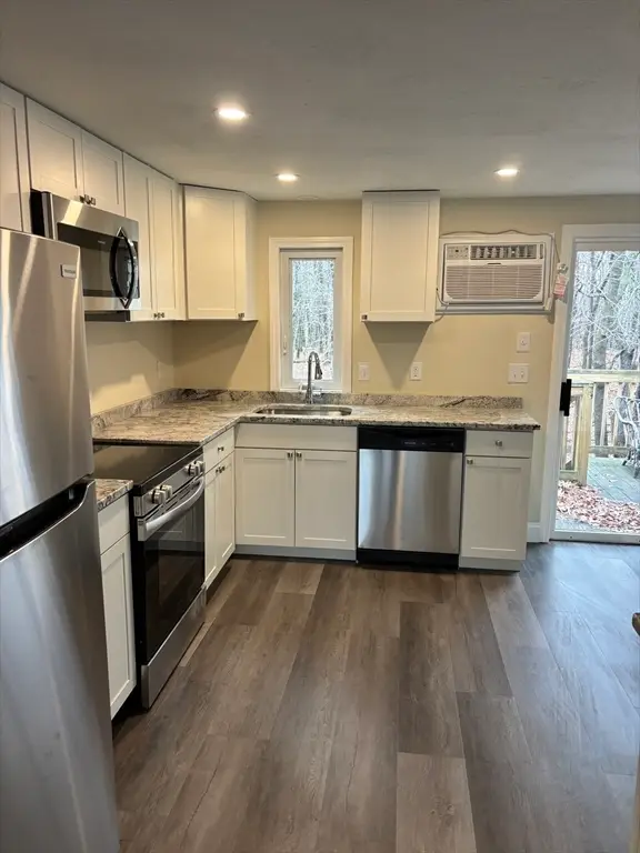 306 Aiken Ave #7, Lowell, MA 01850 - Image #2