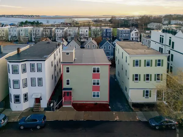 845 Saratoga St #3, Boston, MA 02128