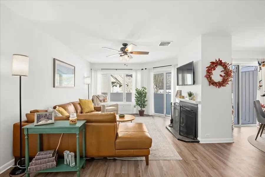 306 Beacon Park #306, Webster, MA 01570 - Image #2