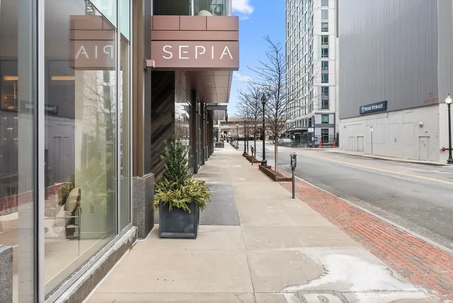 32 Traveler St #411, Boston, MA 02118 - Image #2