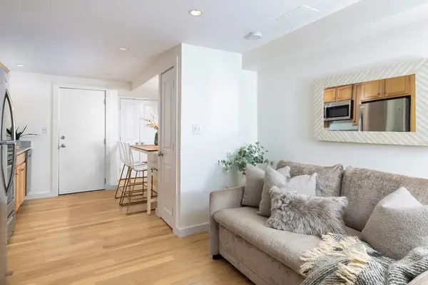 15 University Rd #C, Brookline, MA 02445