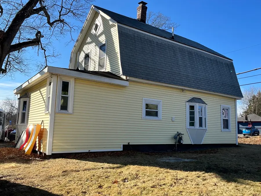 55 Grant St, Dracut, MA 01826 - Image #2