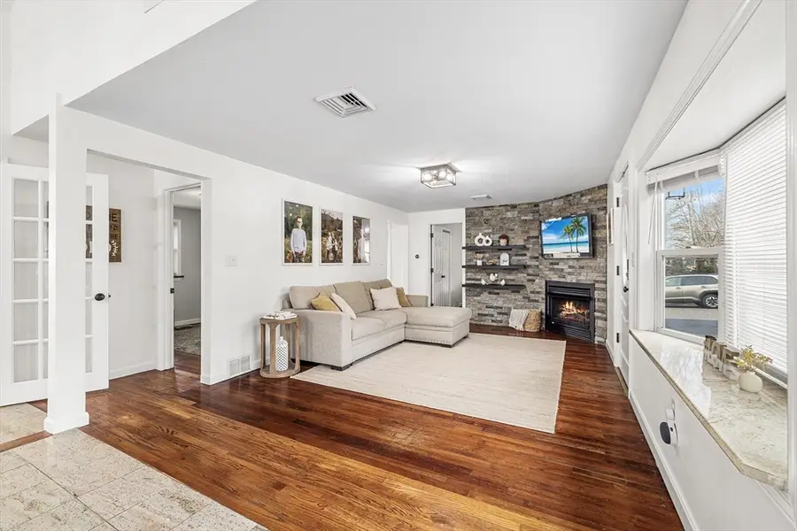 847 Washington St, South Easton, MA 02375 - Image #2