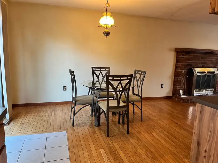 277 Loon Hill Rd, Dracut, MA 01826 - Image #3