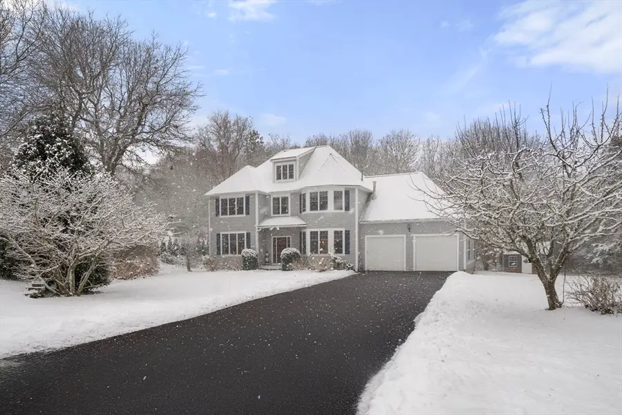 8 Jillian Dr, Bourne, MA 02532 - Image #2