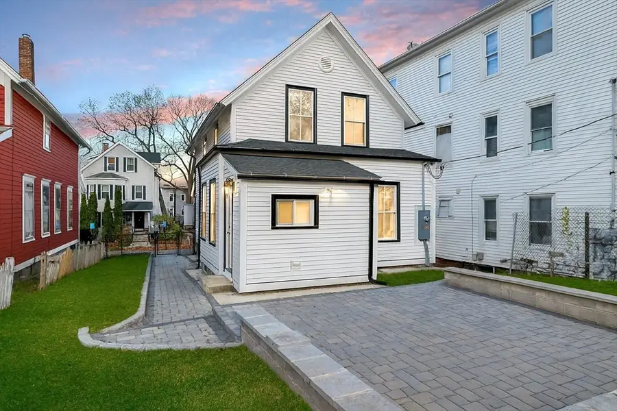 33 Florence St, Worcester, MA 01610 - Image #3