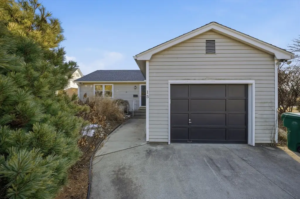 15 Hyde Ave, Chicopee, MA 01020 - Image #1