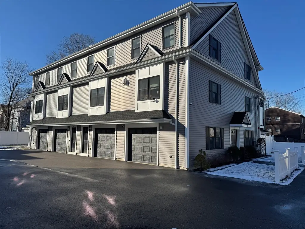 133 Ash Street #3, Waltham, MA 02453 - Image #1