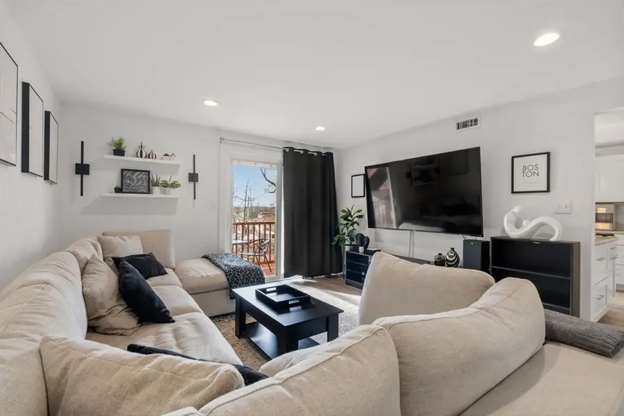 25 Rockland St #5, Boston, MA 02132 - Image #3