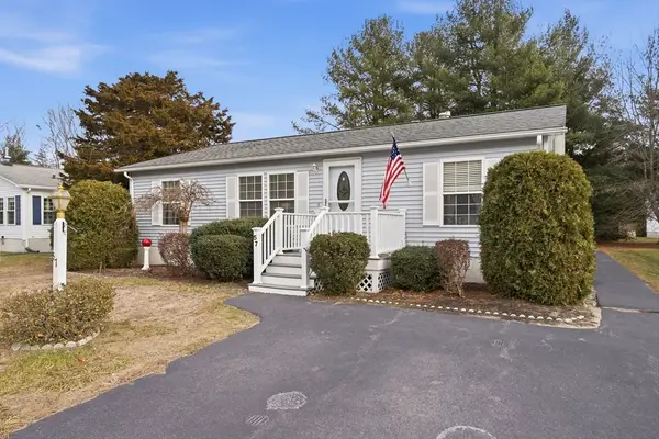 57 Country Dr, Bridgewater, MA 02324