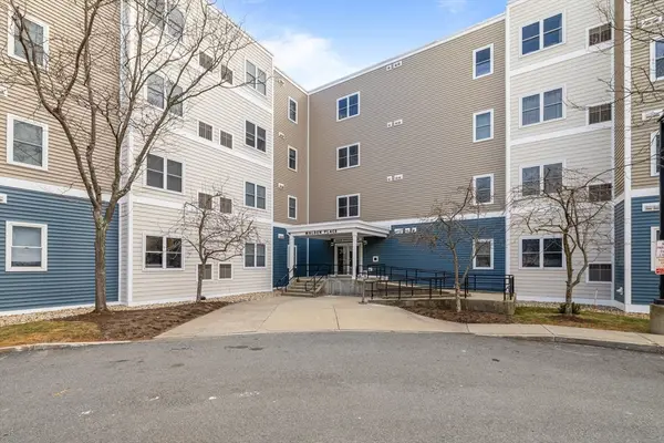 30 Franklin St #314, Malden, MA 02148