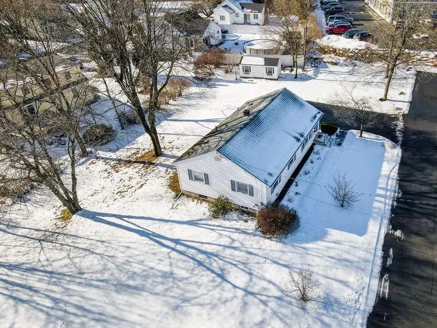 22 Barry Ave, Dracut, MA 01826 - Image #3